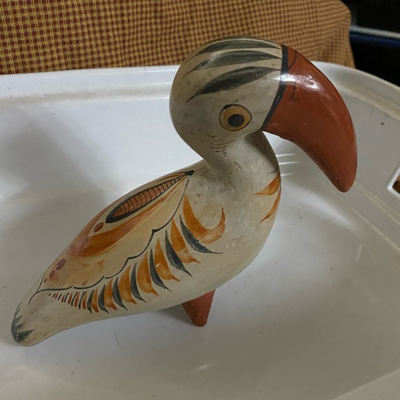 Vintage Mexican Tonala Hand painted Pottery Toucan Signed Numbers. - Picture 5 of 10